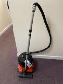 Henry Vacuum