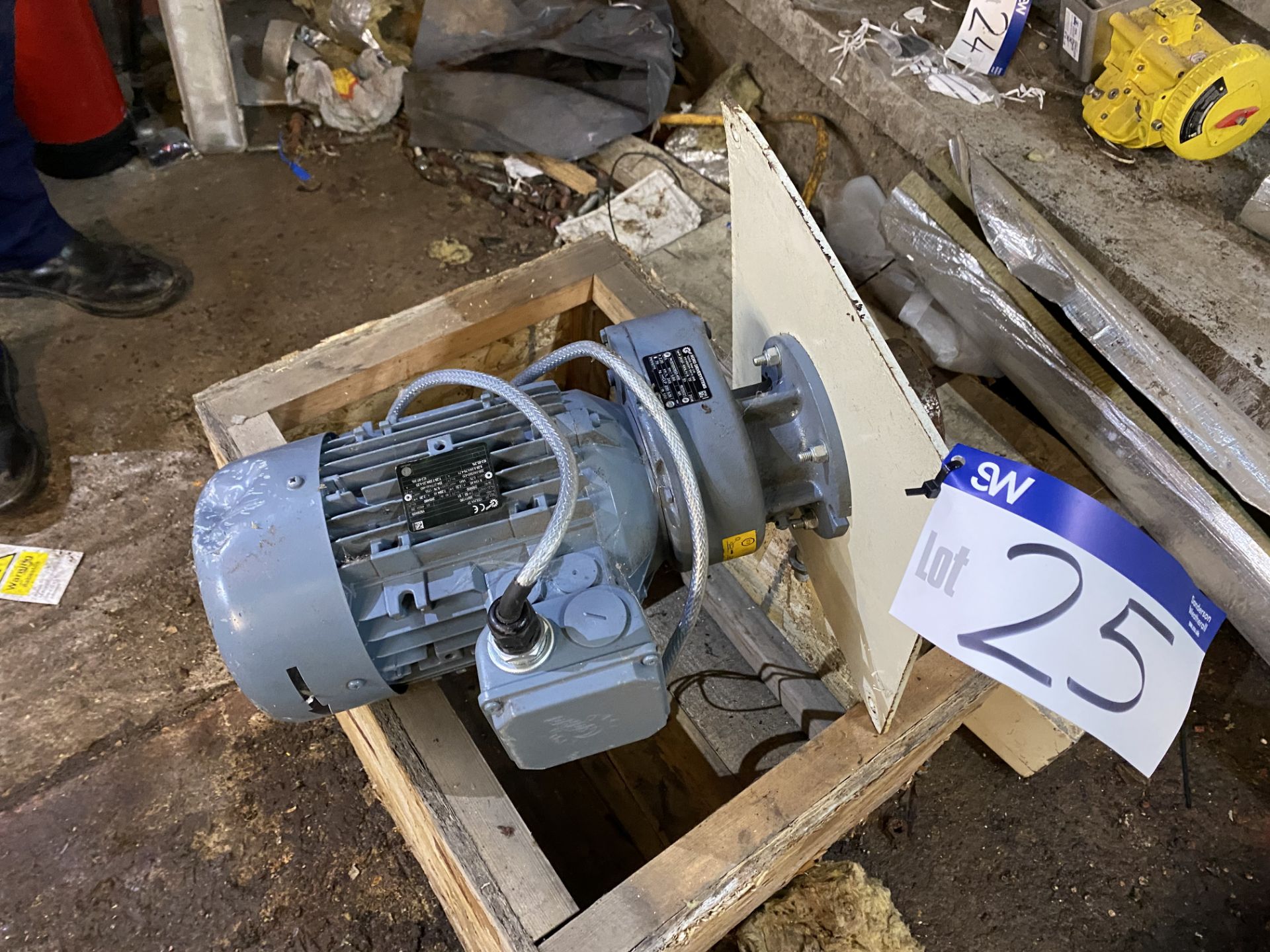 Nord 100LH4TF Electric Motor, 2.2kW, 1445rpm, with gear drive understood to be unused (known to have