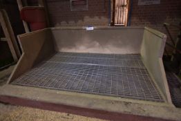 Steel Intake Pit, approx. 2.8m x 1.8m x 700mm deep, with screw discharge conveyor (lot located at