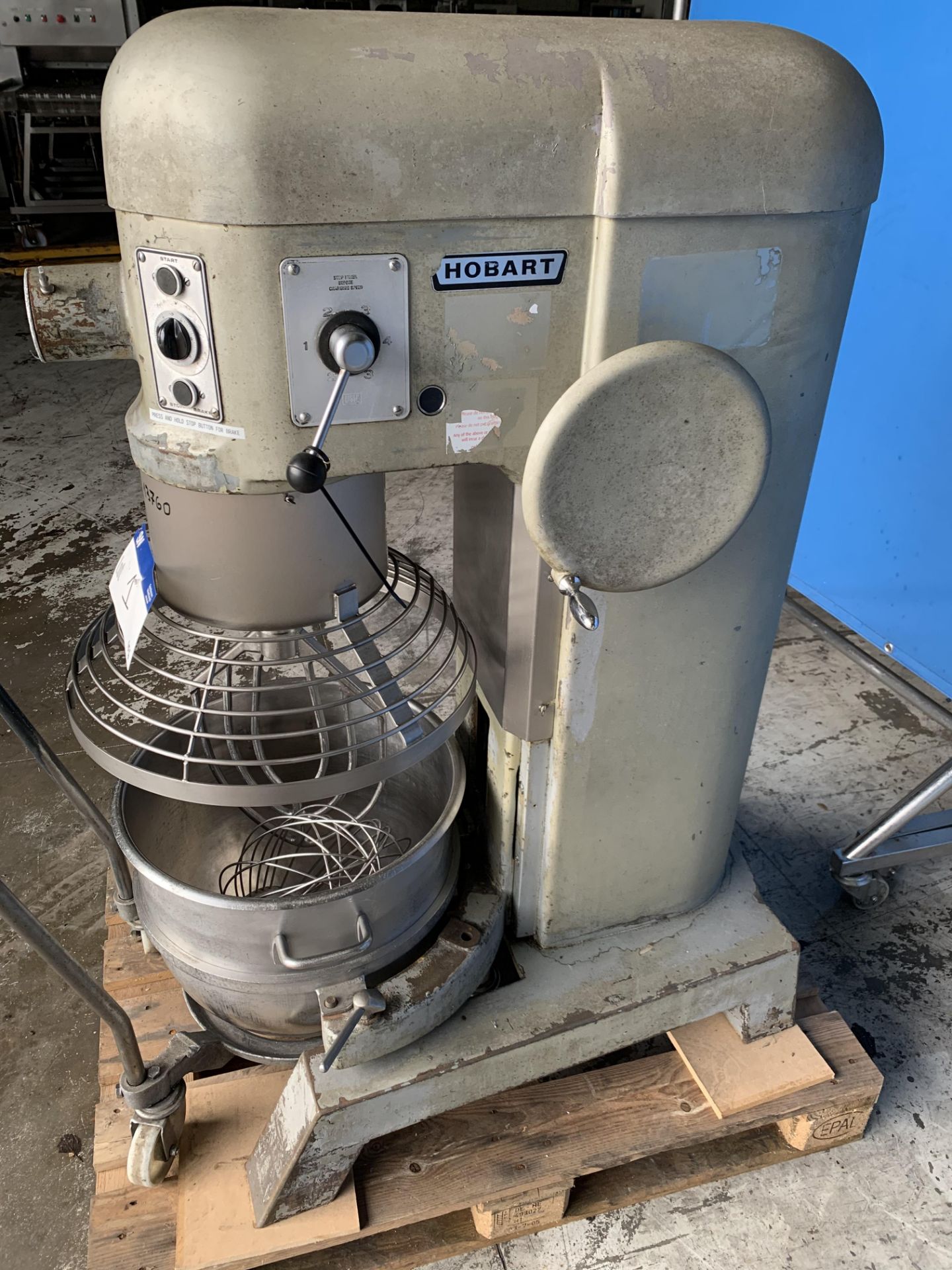 Hobart H600 60 Quart Mixer, with paddle and whisk, - Image 2 of 3