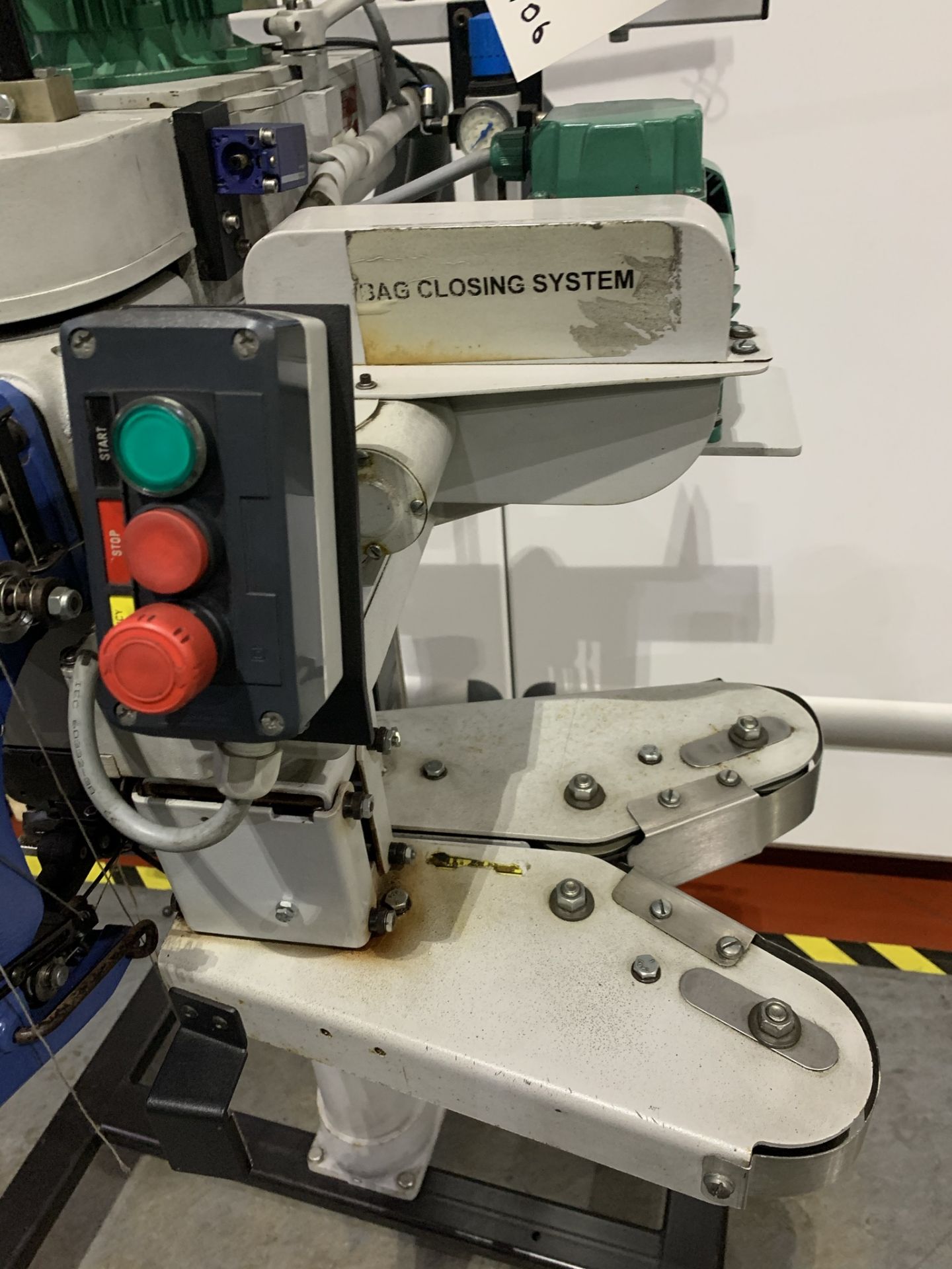 Fishbein Bag Stitching Machine, approx. 2.1m high - Image 2 of 10