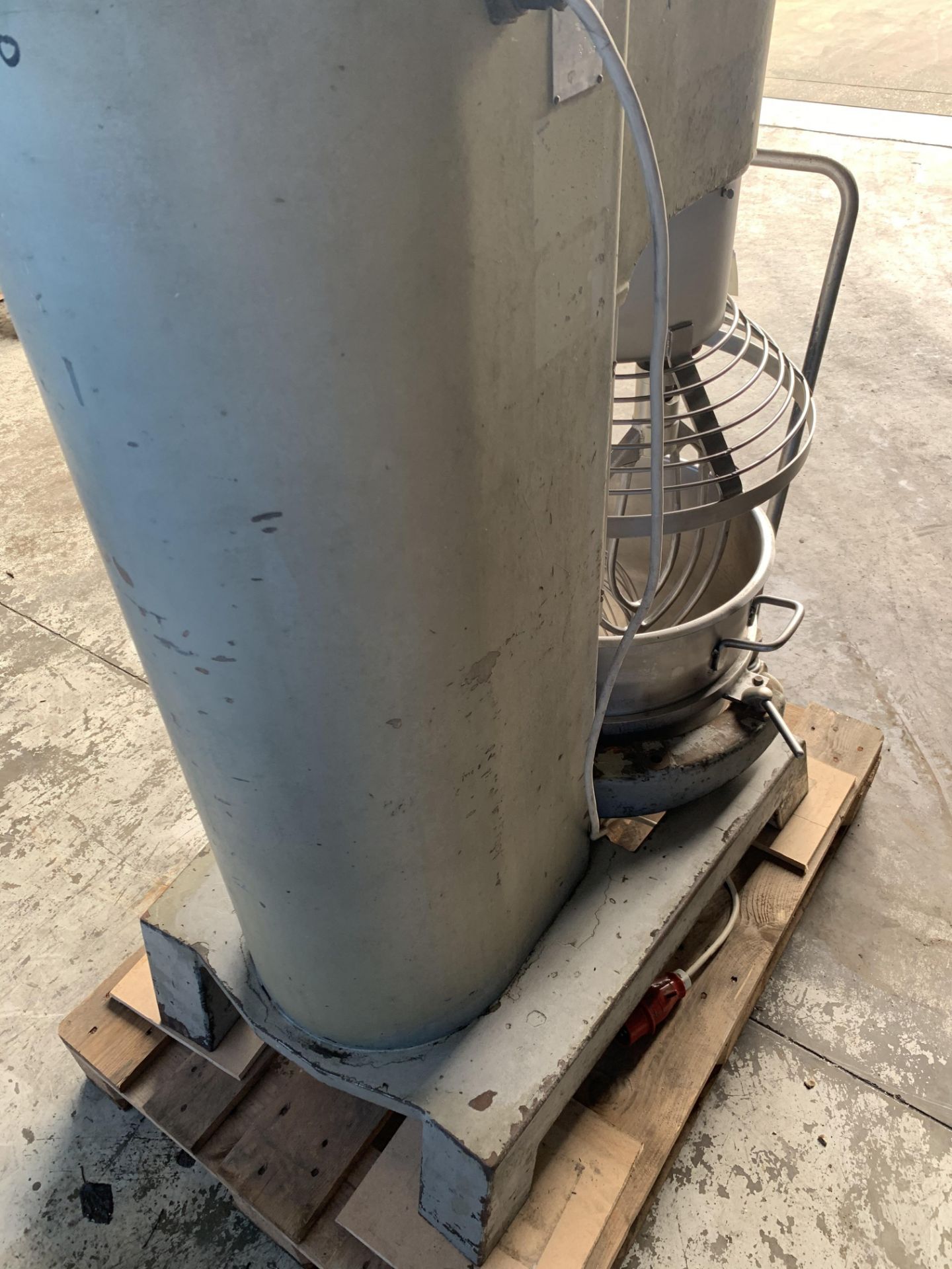Hobart H600 60 Quart Mixer, with paddle and whisk, - Image 3 of 3
