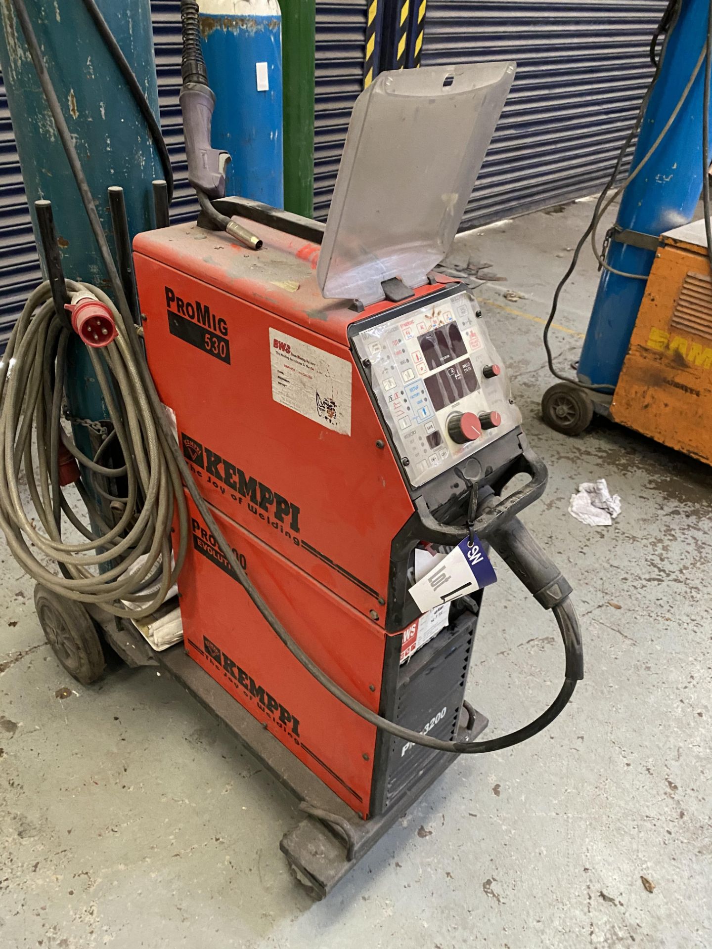 Kemppi Pro 3200 Pro-Mig 530 MIG WELDER, with Kemppi Evolution cooling unit and trolley, 440V (bottle - Image 2 of 3