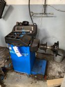 Hofmann Geodyna 985 WHEEL BALANCER, serial no. 0307.6027761.36, year of manufacture 2007, 240V, with