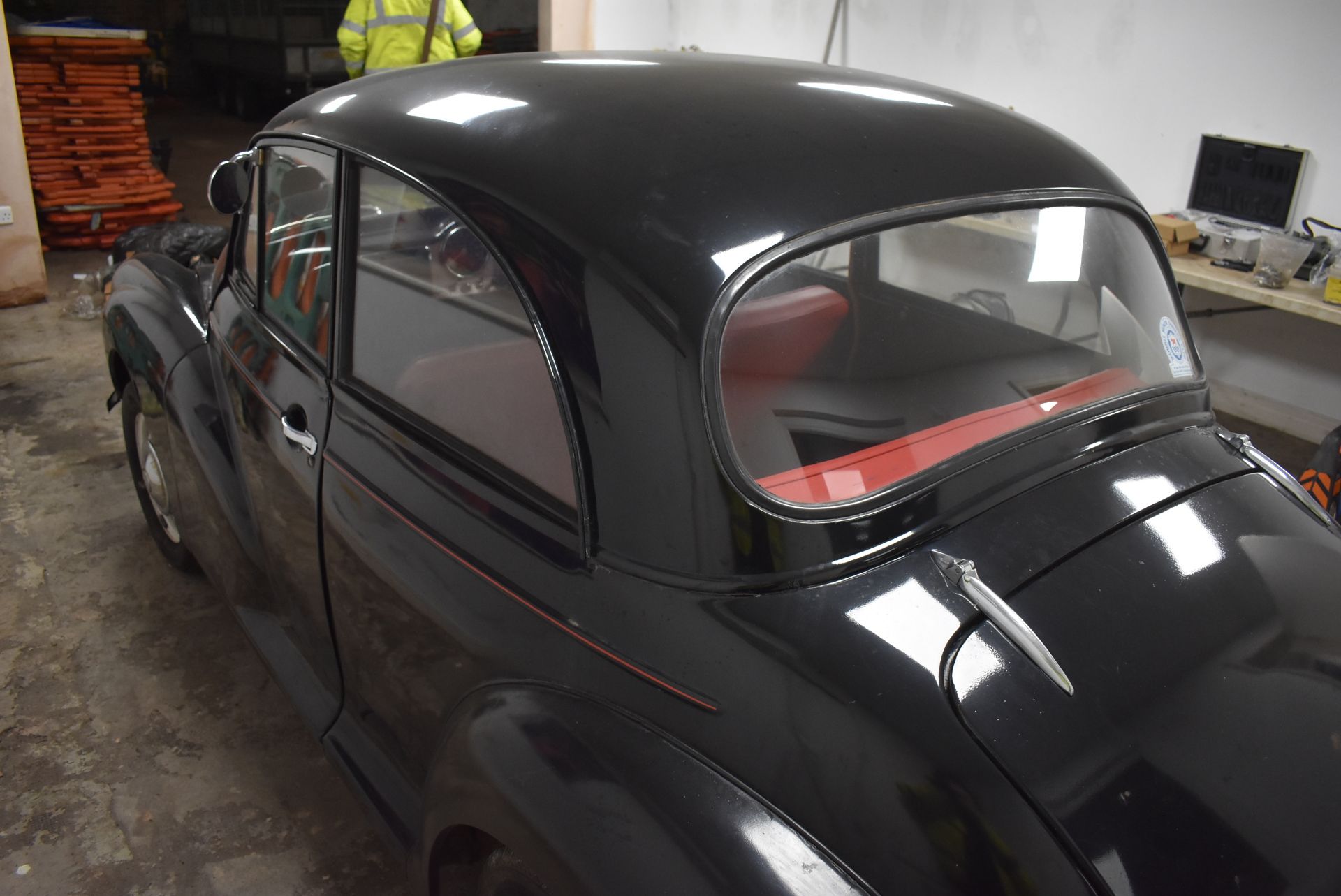 Morris MINOR 1000 TWO DOOR CLASSIC SALOON, registration no. WHP 661J, date first registered 23/03/ - Image 3 of 19