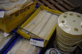 Approx. 35 Bags x 100 7.6 x 550mm Cable Ties, with plastic crate