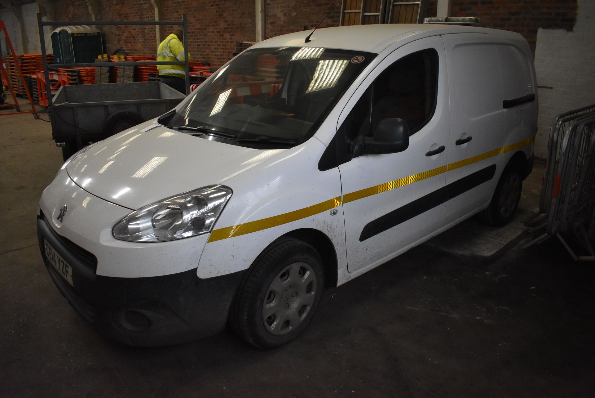 Peugeot PARTNER 850 S L1 HDI PANEL VAN, registration no. CE14 YZF, date first registered 08/04/2014, - Image 2 of 10