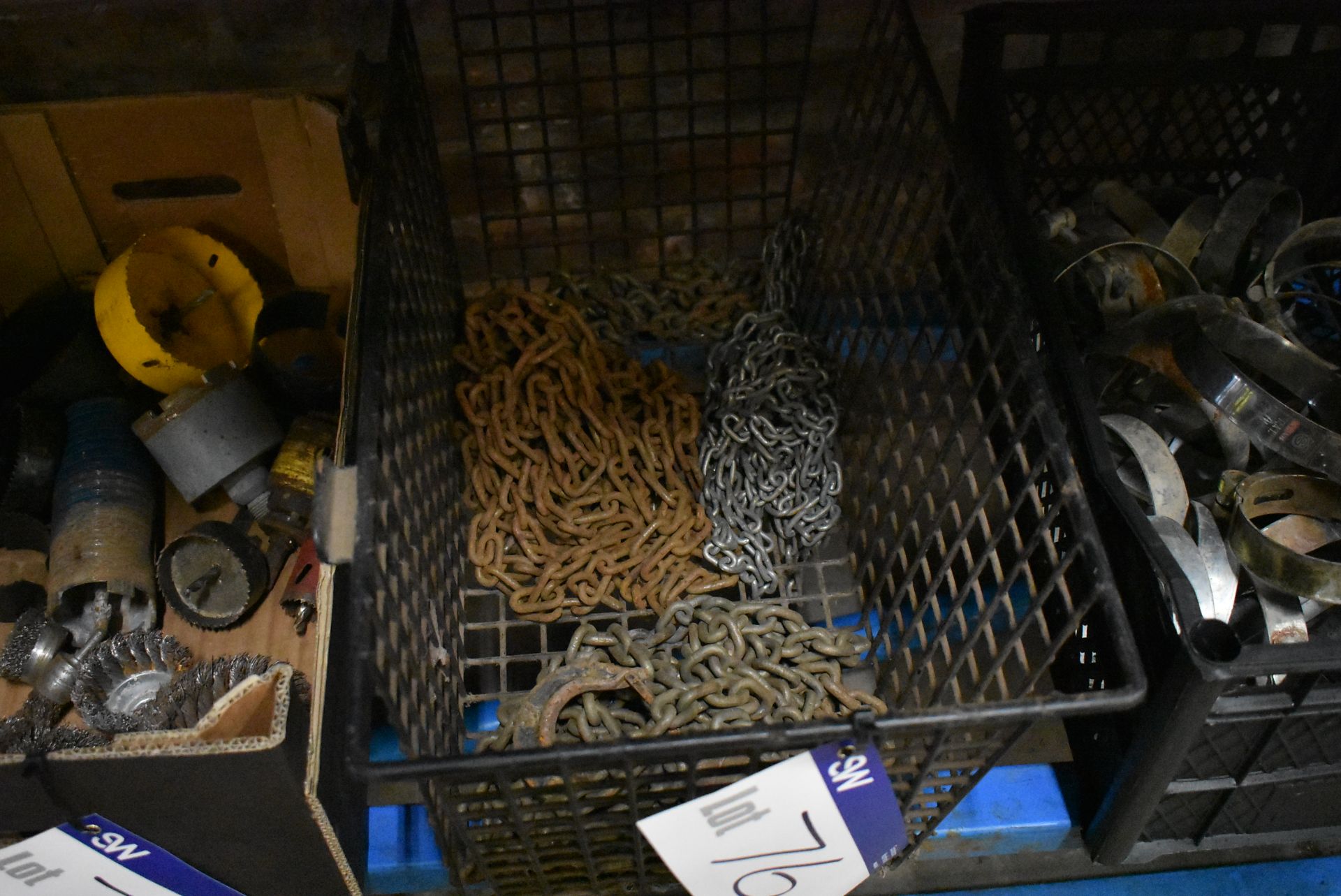 Chain, in wire mesh crate - Image 2 of 2