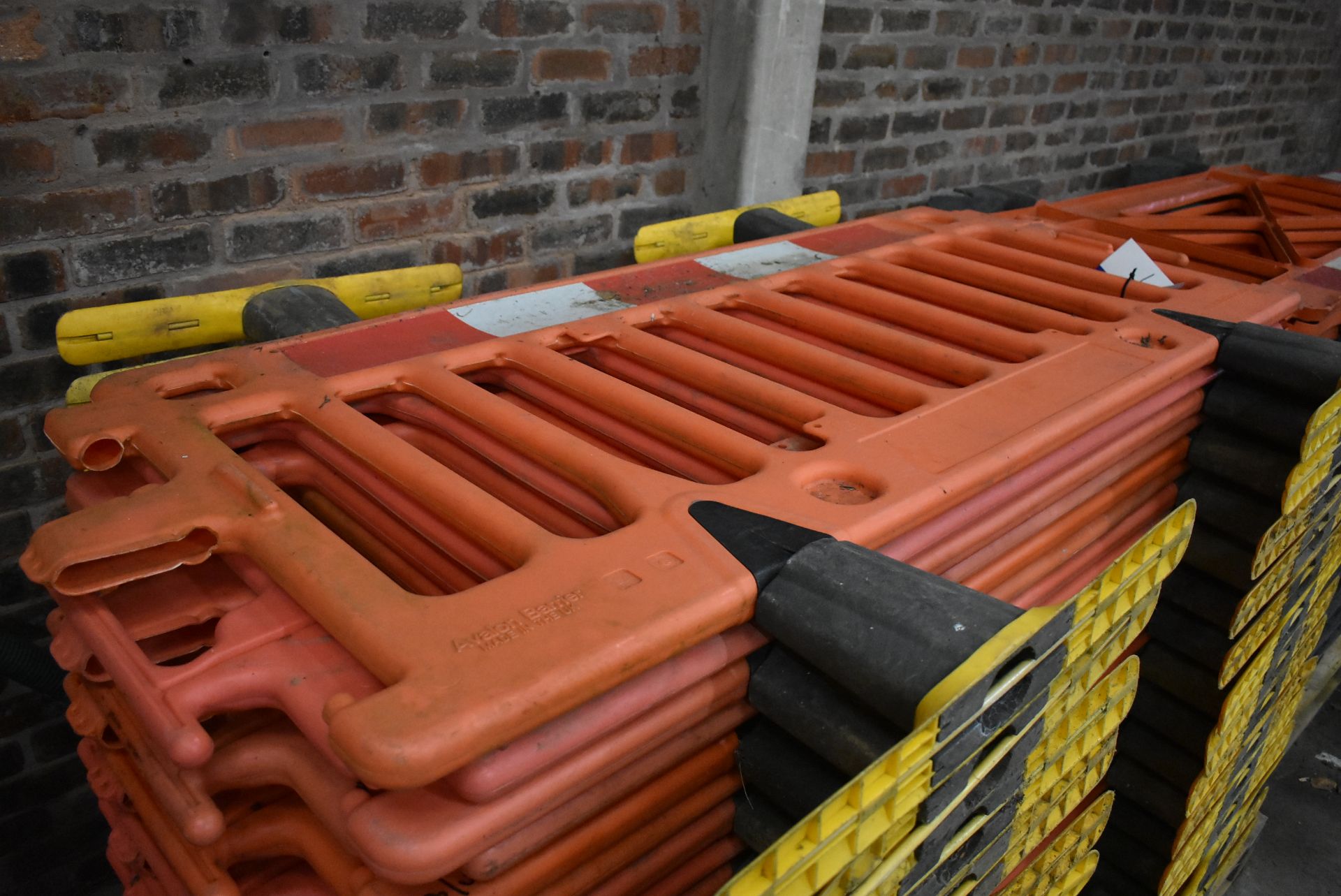 27 Oxford Plastics Avalon Plastic Barriers, each approx. 1.7m wide - Image 3 of 3