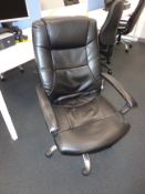 Four black leather effect swivel office chairs (Th