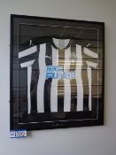 Framed NEWCASTLE UNITED shirt (This lot is located