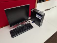 Dell Optiplex 7010 Personal Computer with Keyboard