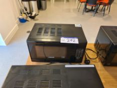 Cookworks 700w Microwave (Located at Q2 Light Box,