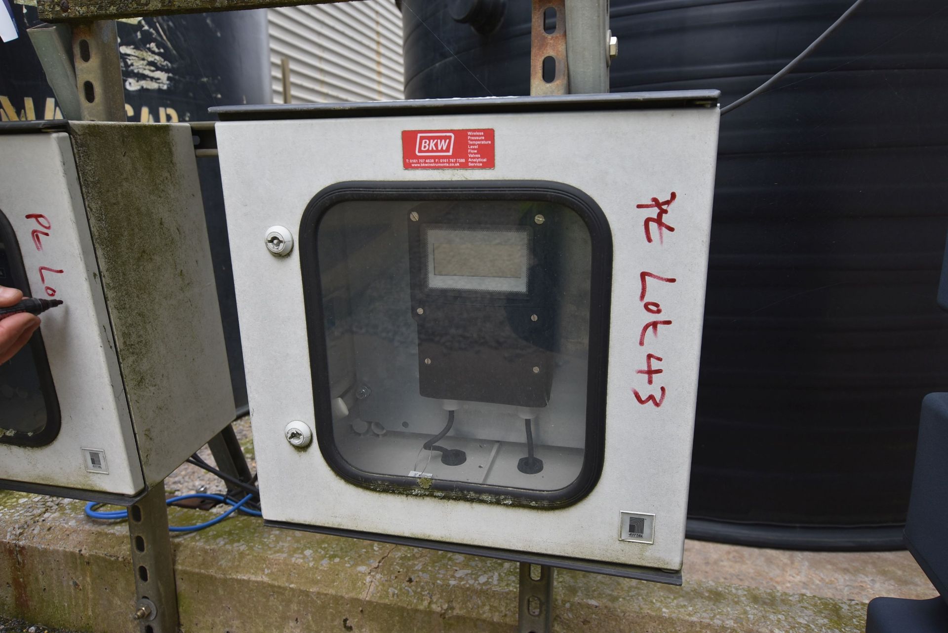 Chem Resist BUNDED SULPHURIC ACID STORAGE TANK, working volume 3,300 litres, year of manufacture Feb - Image 7 of 7