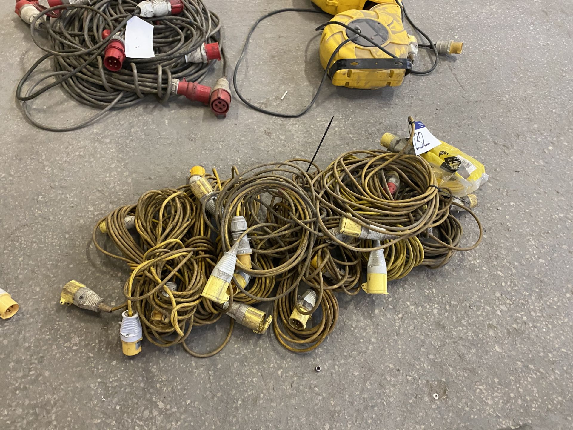 Quantity of 110V Extension Cables