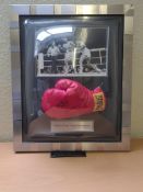 Signed Framed Photo and S Boxing Glove (Roberto Duran v Sugar Ray Leonard), signed by Duran and