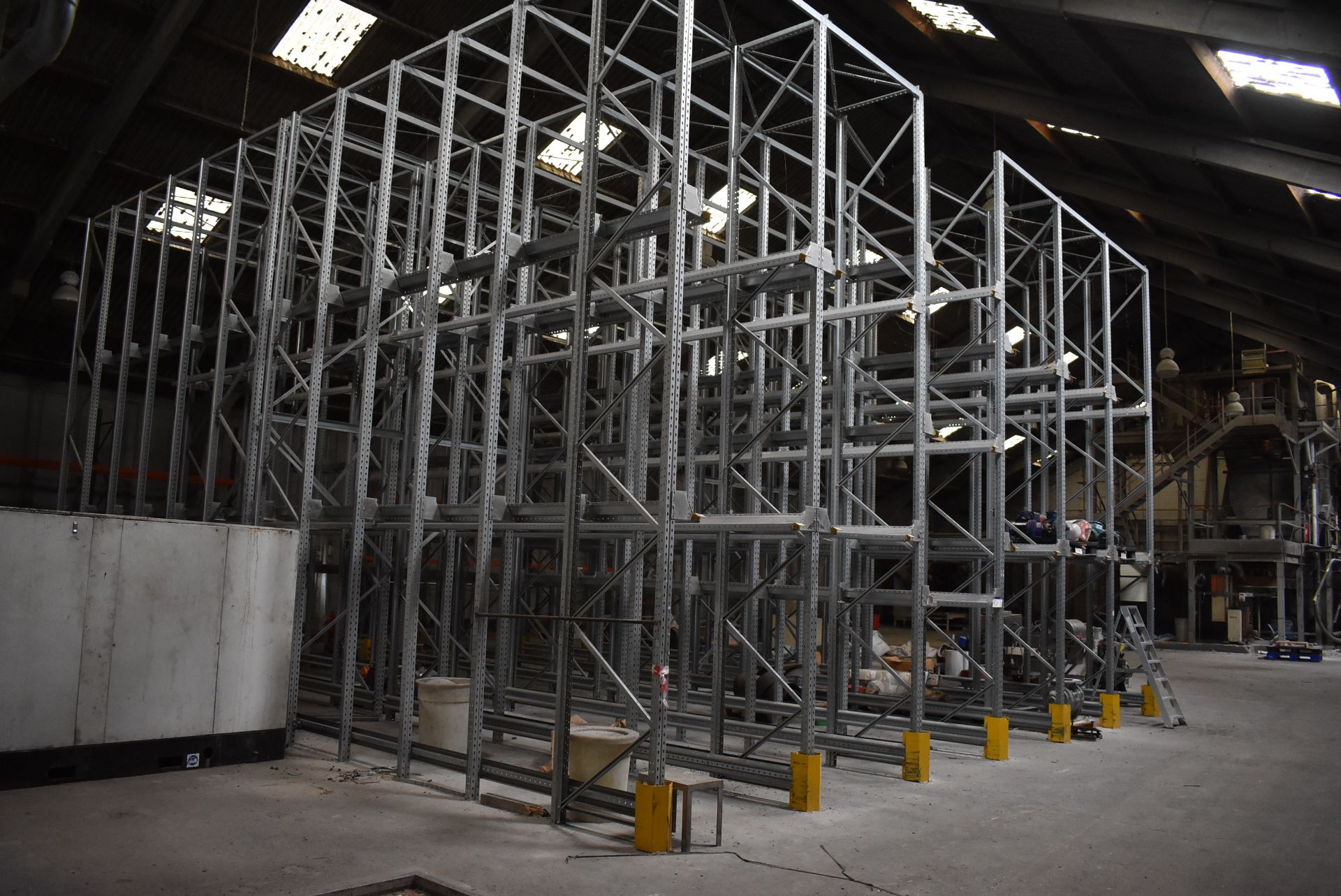 Dexion P90 M SIX BAY THREE TIER DRIVE-IN PALLET RACK, approx. 10m x 10.8m x 6m high overall, for - Image 2 of 6