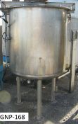 800L Stainless Steel Single Skin Tank, with stainless steel bridge (to take an agitator if