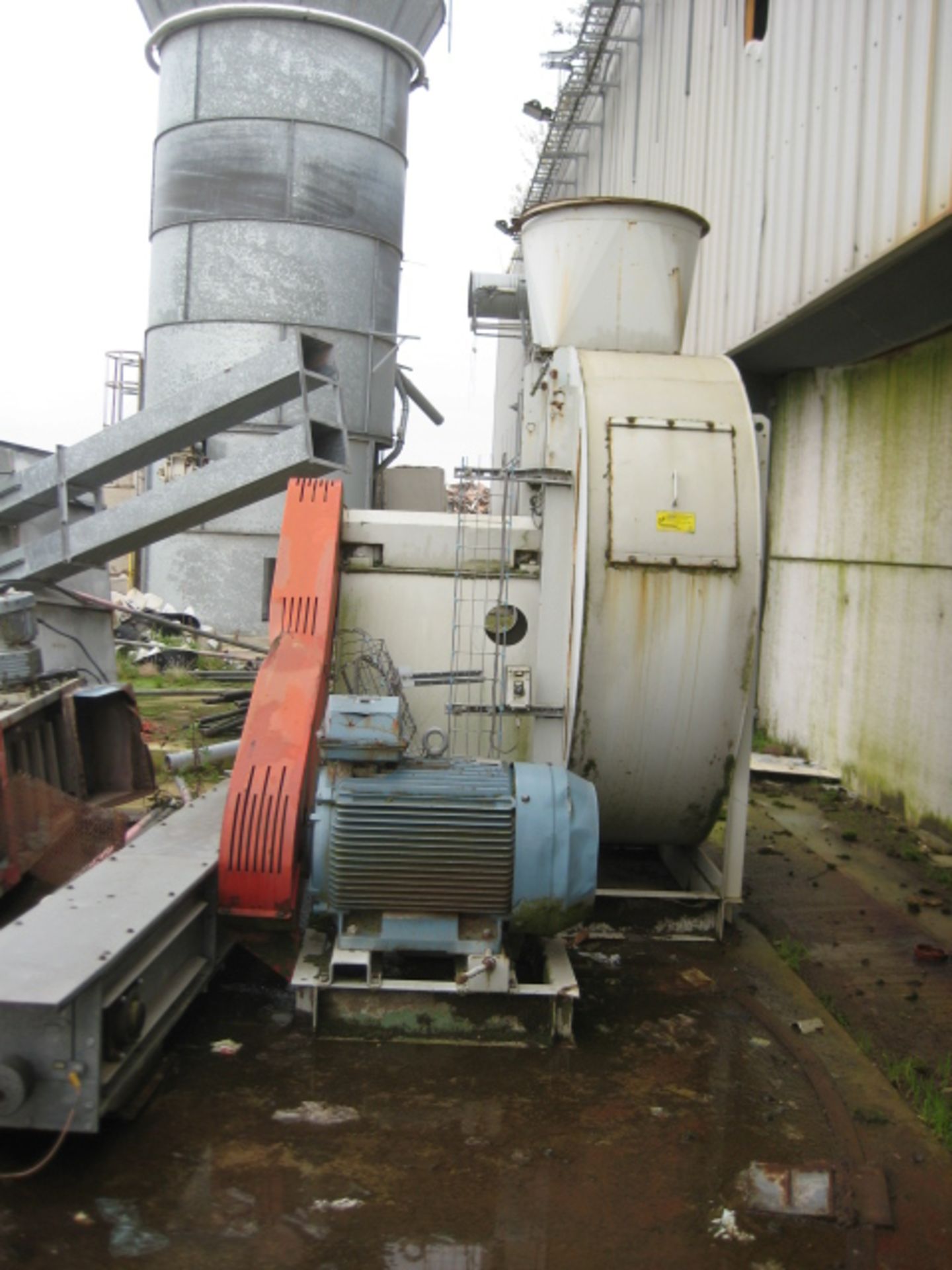 Galvanised Dust Storage Silo, constructed from smooth flanged panels, silo approx. 4.0m dia, for - Image 6 of 10