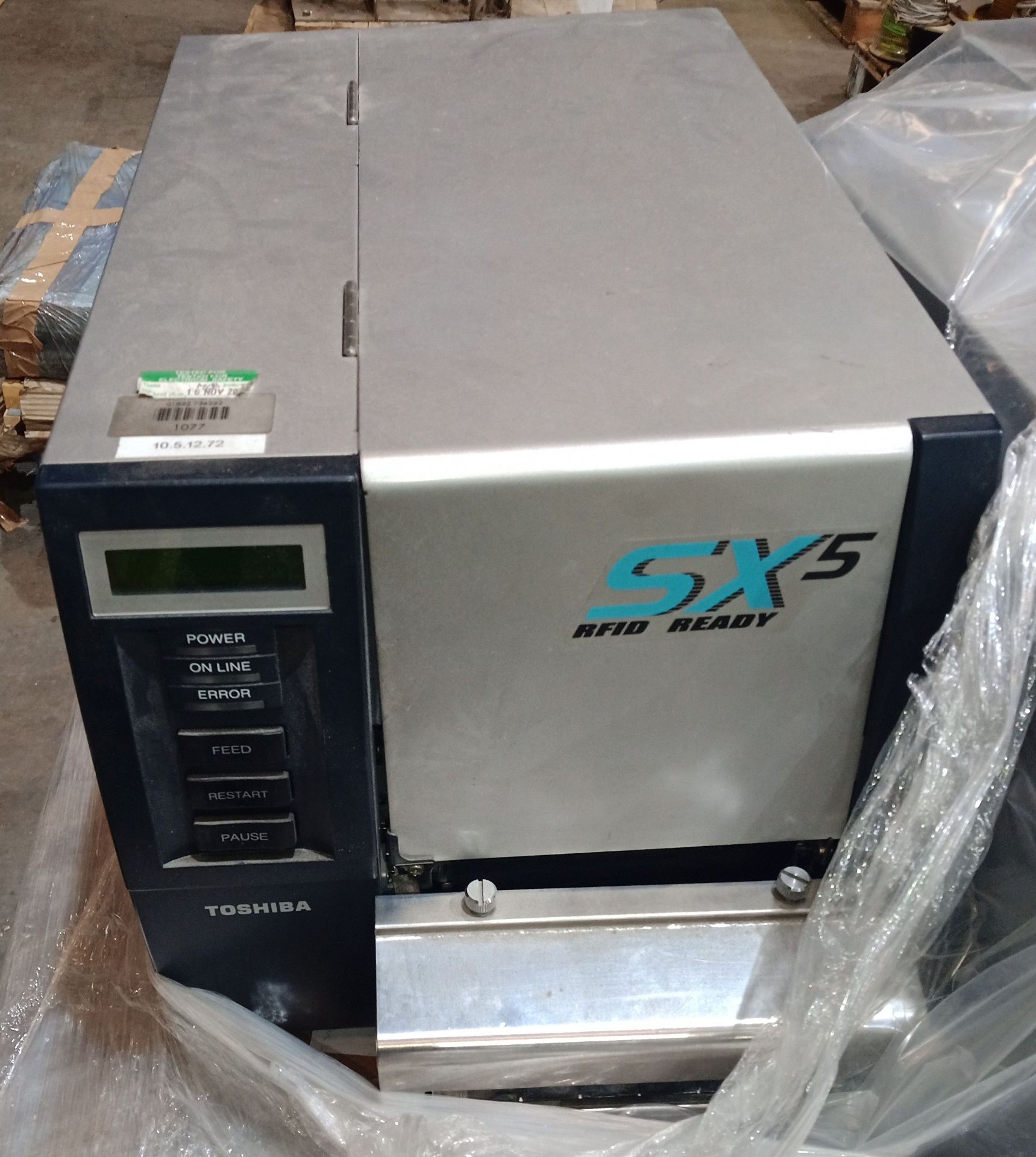 * Toshiba B-SX5T—TS22-QM-R Label Printer, serial no. 2607T5001360  Lot located at the Gold Line