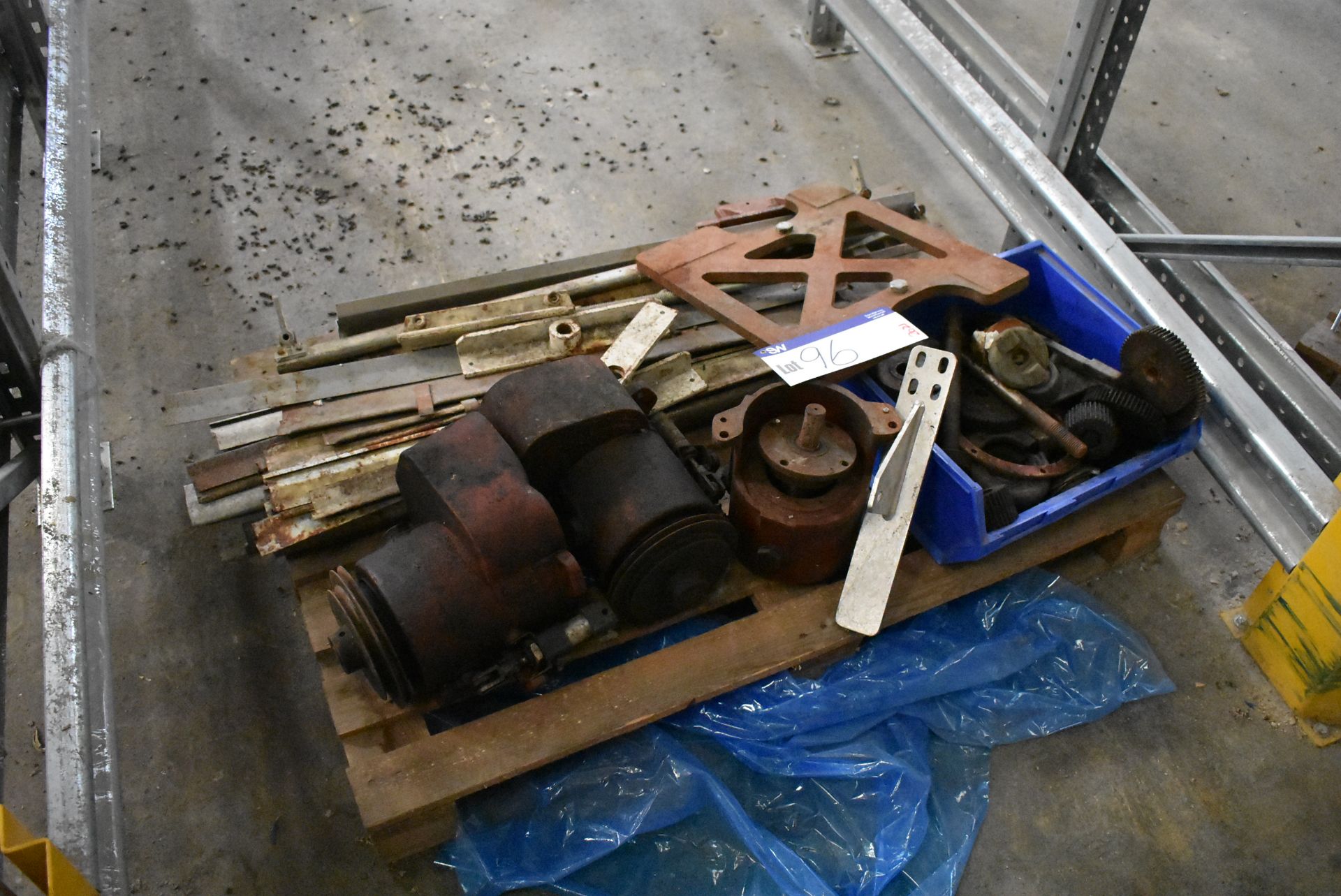 Assorted Equipment, on pallet (Offered for sale on behalf of Jas Bowmans & Sons Ltd, equipment - Image 2 of 3