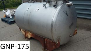 1500L Horizontal Stainless Steel Tank, on a mild steel skid, sloping to one end to fully empty