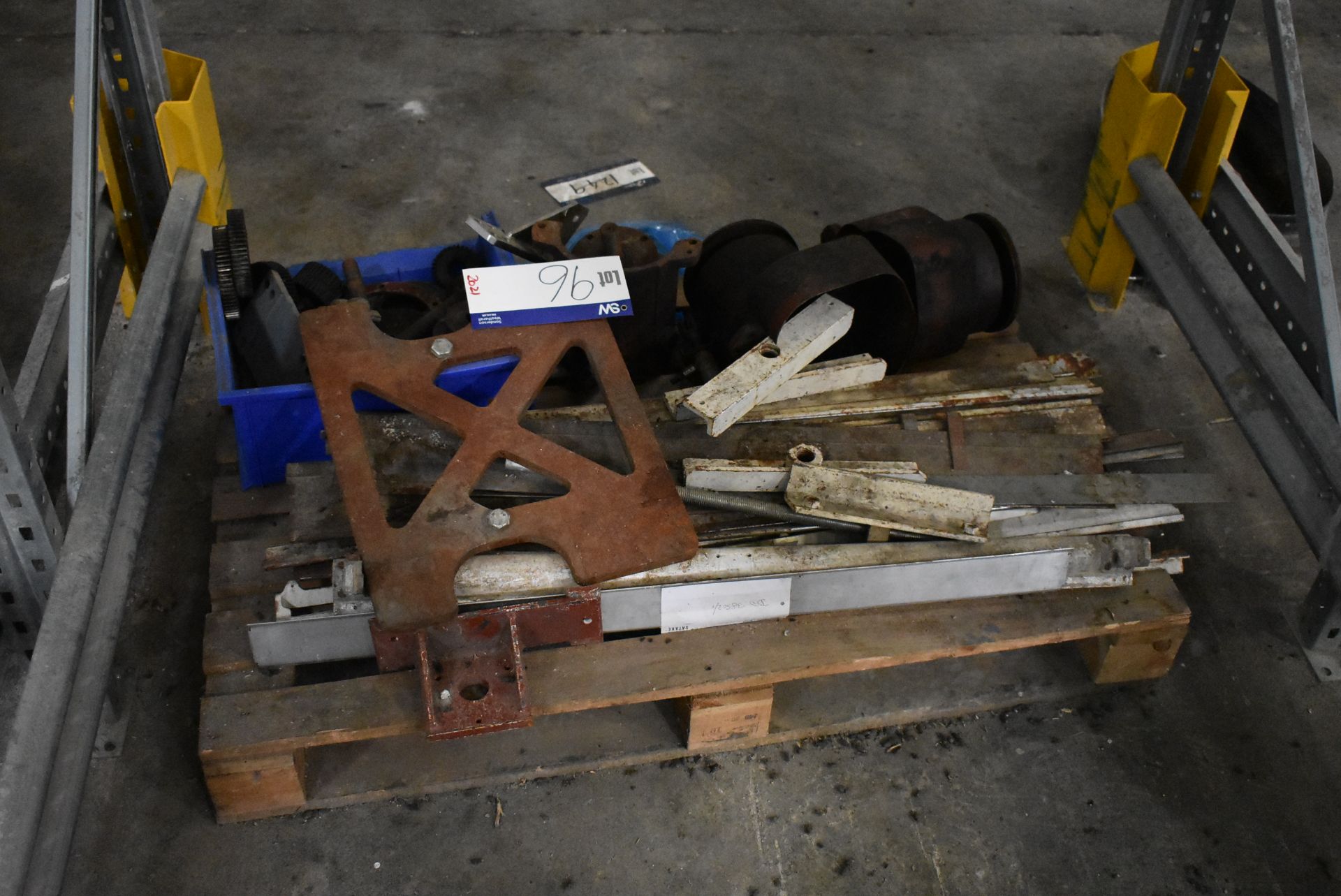 Assorted Equipment, on pallet (Offered for sale on behalf of Jas Bowmans & Sons Ltd, equipment - Image 3 of 3