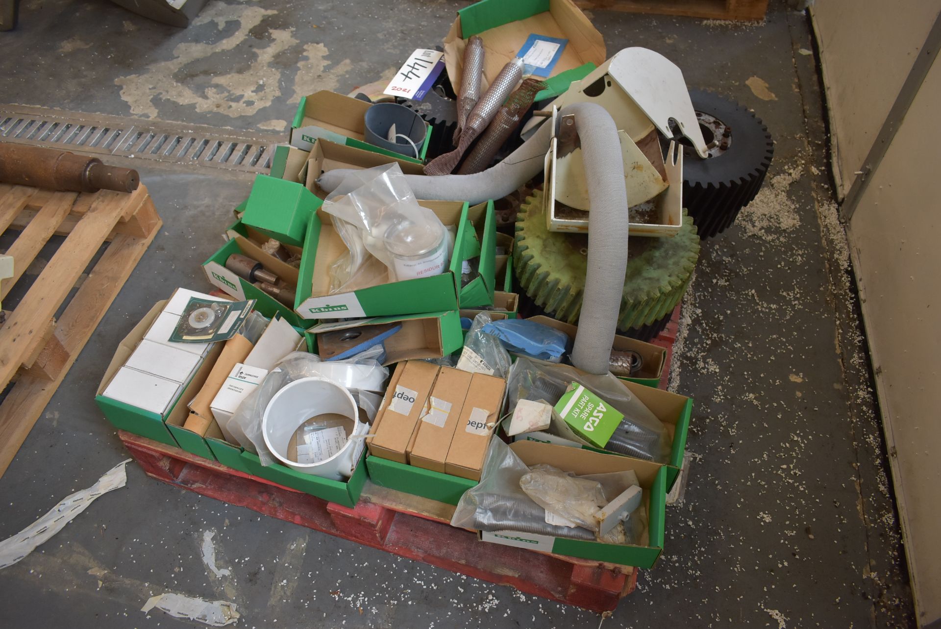 Assorted Equipment, on pallet including Buhler spares and Buhler B Mill roller gears (Offered for - Image 3 of 3