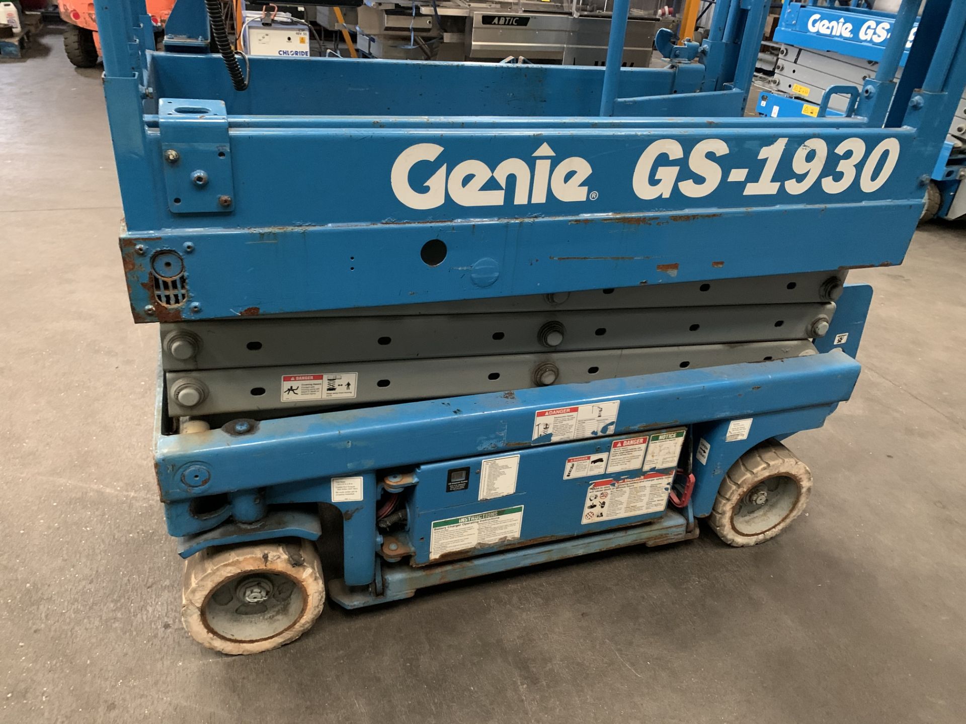 Genie GS-1930 Scissor Lift, 6.9m max height, approx. 2m high x 1.9m long x 0.8m wide overall, lift - Image 3 of 4