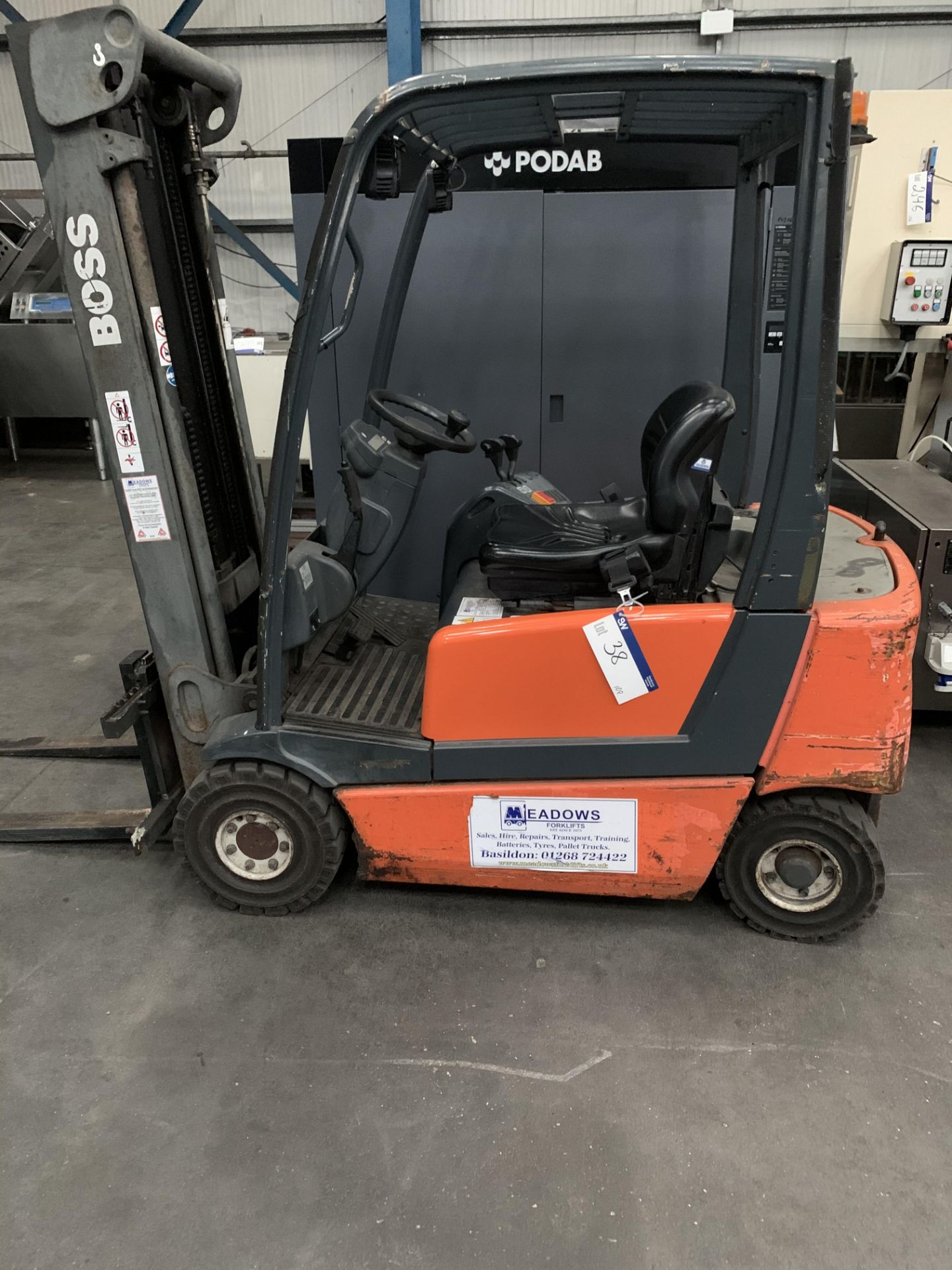 Boss KE16-55 Electric Fork Lift Truck, approx. 2.1m high x 3.2m long x 1.1m wide, lift out