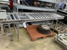 Stainless Steel Roller Conveyor (few rollers missi