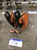 Two Jet 6000kg capacity Plate Lifting Claws