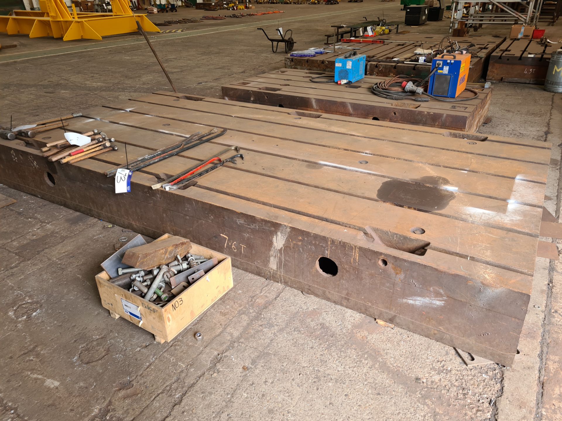 Slotted Steel Machine Bed, approx. 4.3m x 2.2m (un - Image 2 of 2