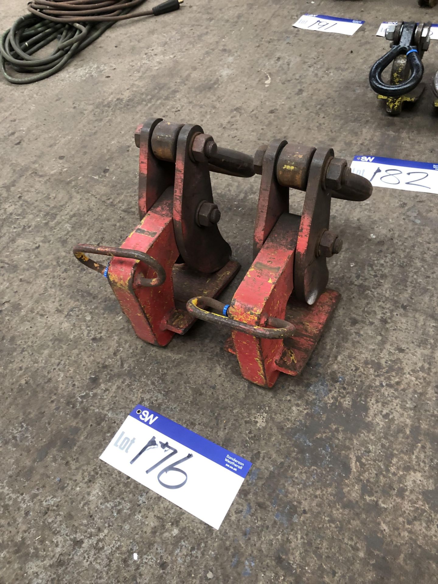 Two Plate Lifting Clamps