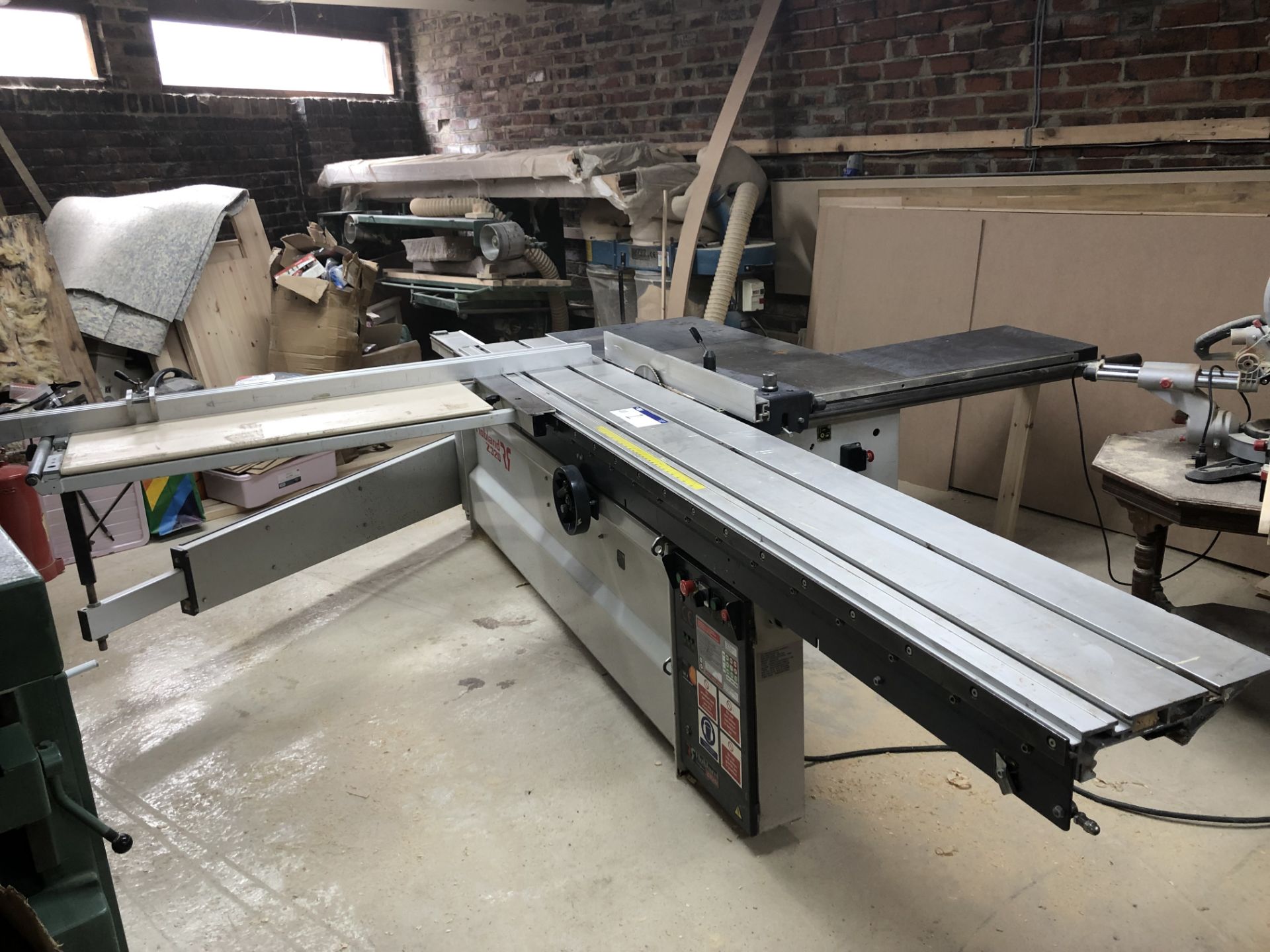 Robland Z320 Panel Saw c/w Sliding Table Extension, serial no. 20004578, year of manufacture 2000