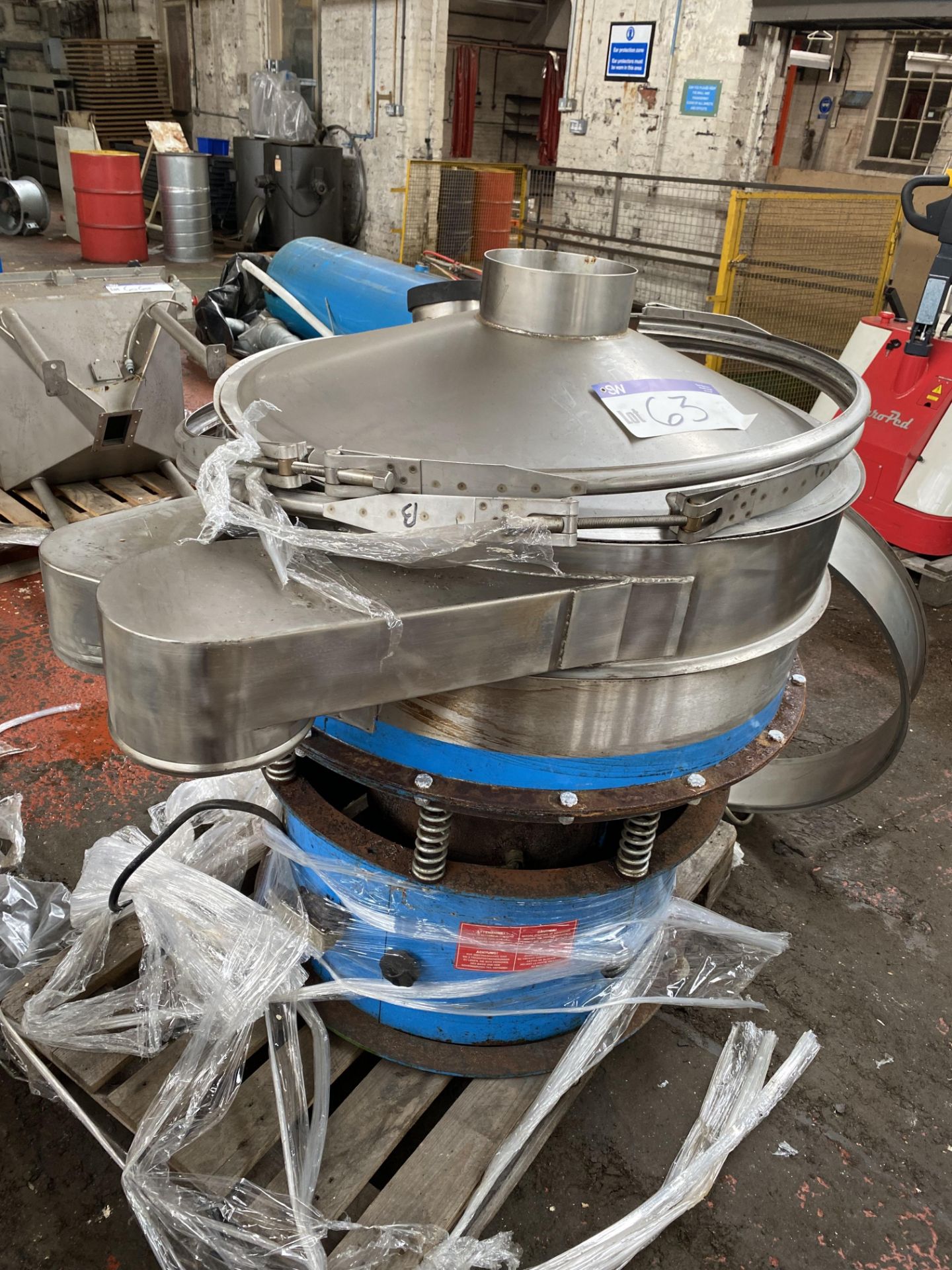 Vibrowest MR36 VIBRATORY SCREEN, serial no. 2228Please read the following important notes:-