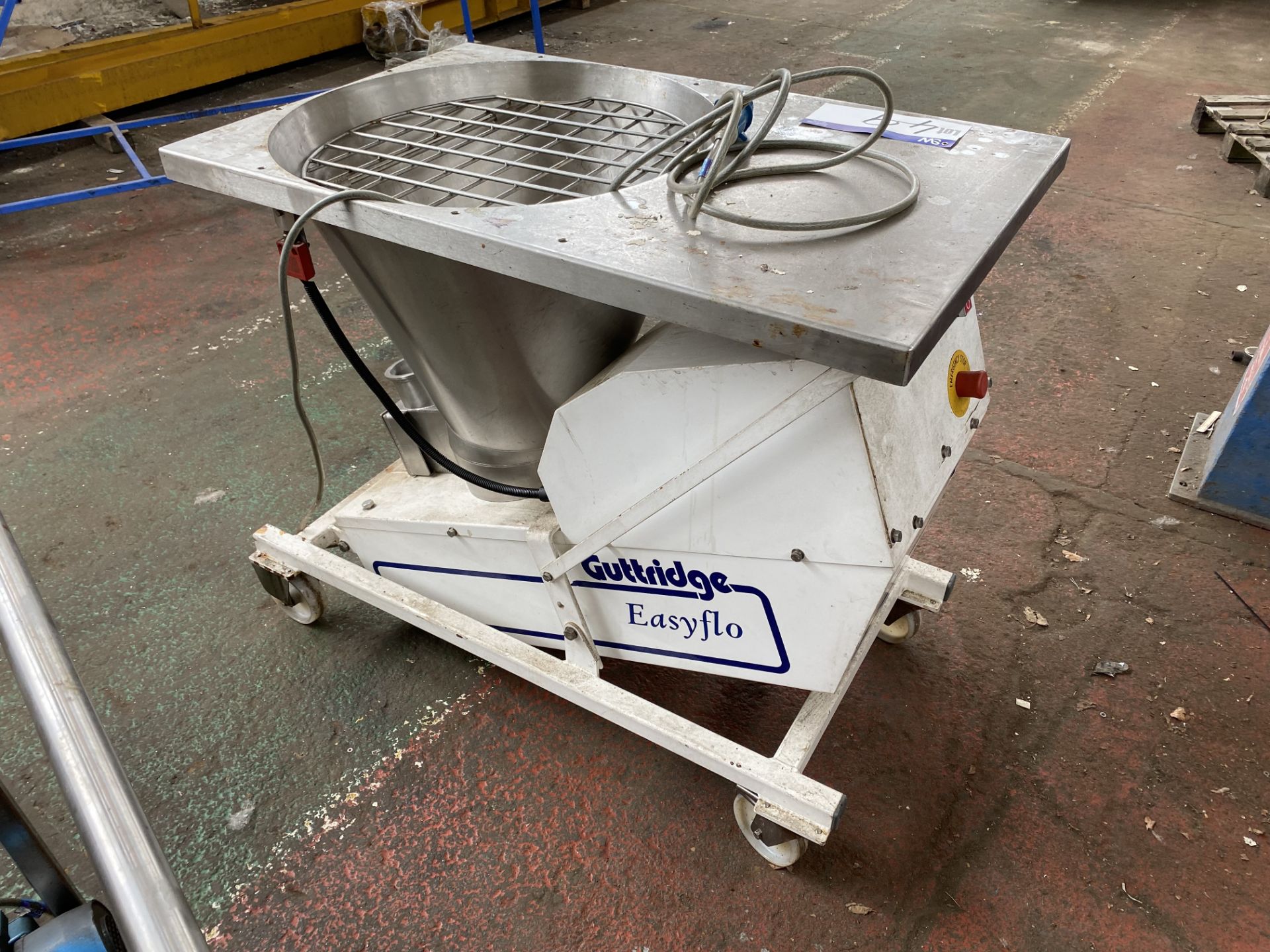 Guttridge EASYFLO MOBILE HOPPER FEED UNITPlease read the following important notes:- Assistance will - Image 3 of 5