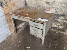 Steel Single Pedestal DeskPlease read the following important notes:- Assistance will be given