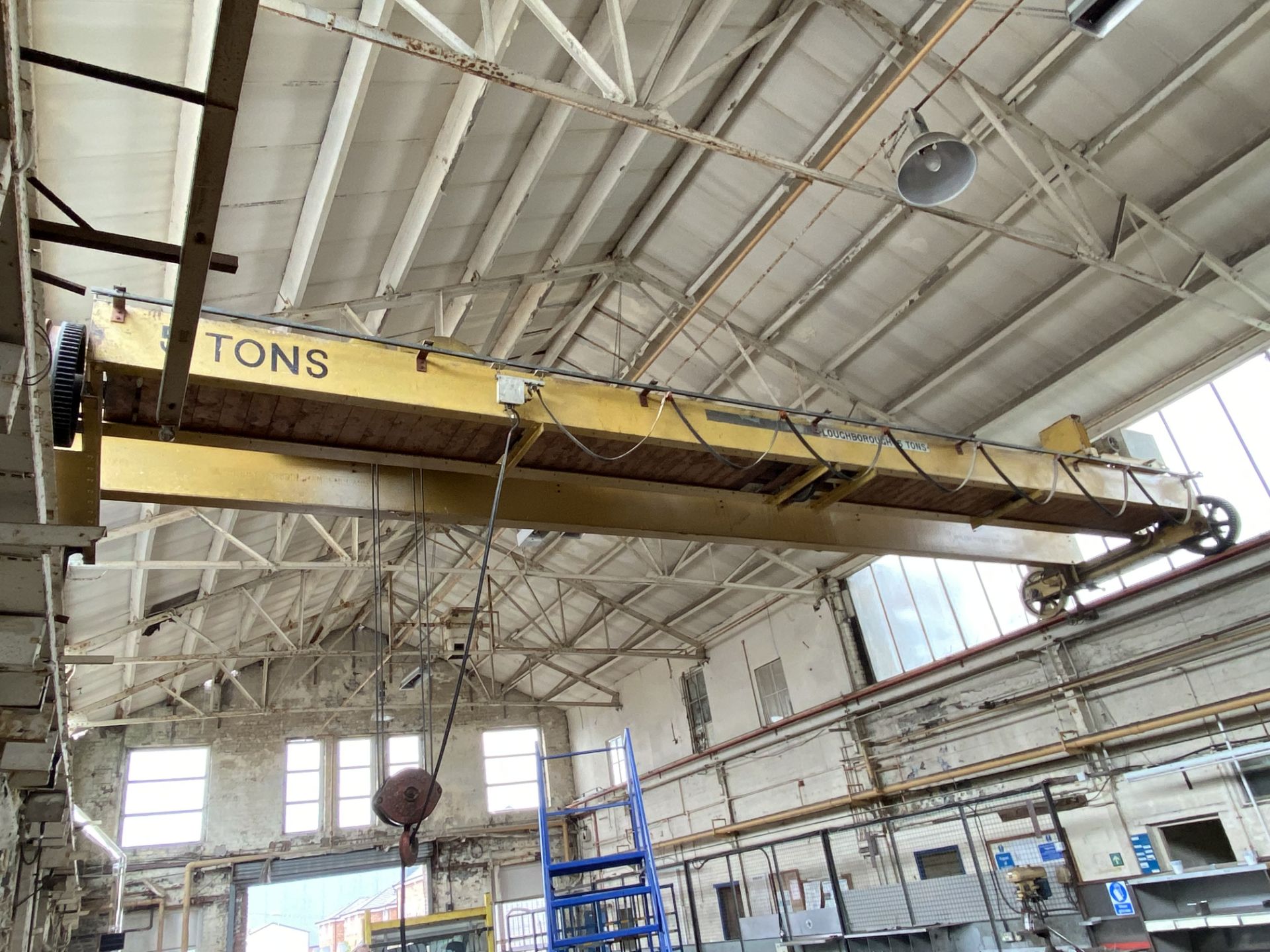 Loughborough 5 ton cap. TWIN GIRDER TRAVELLING OVERHEAD CRANE, approx. 10.6m wide, with power take