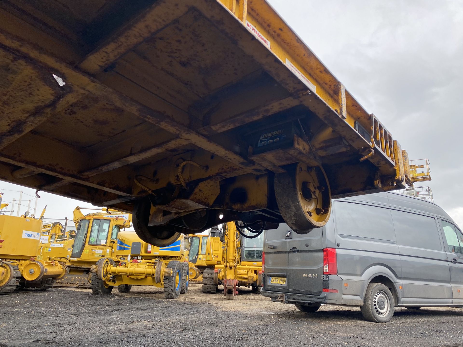 Rexquote T4 20T TWIN AXLE RAIL TRAILER, serial no. 101199-6, plant no. RT193, approx. 5m x 2.5m x - Image 9 of 11