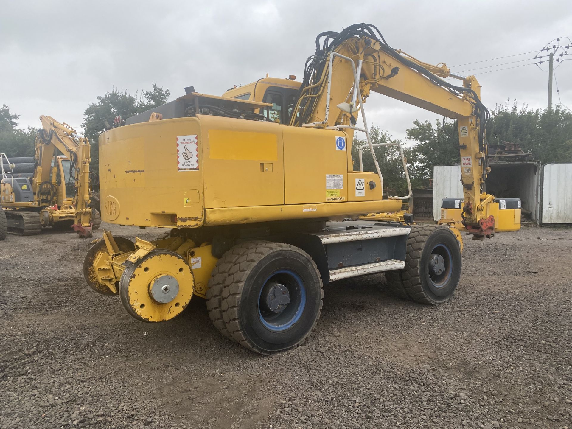 Komatsu PW250 Mega Railer 22T EXCAVATOR, serial no. K35199, plant no. 5220, year of manufacture - Image 14 of 20