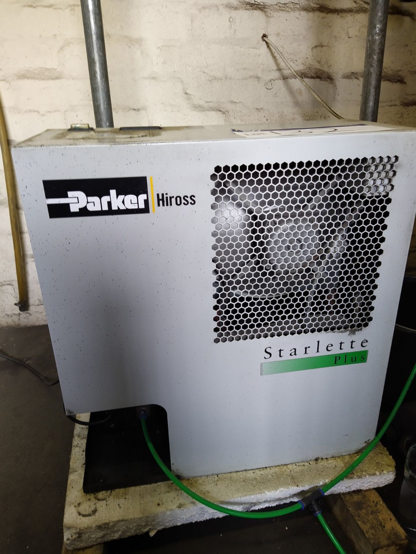 Parker Hiross SPL030-A23015016TXS Starlette Plus Dryer, serial no. 398751120001, free loading onto