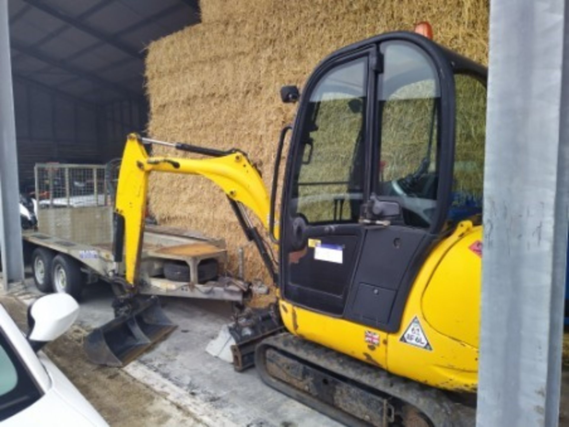 JCB 1506kg Tracked Mini Excavator, vin no. JCB08016P01794962, year of manufacture 2012, 14.7kW,