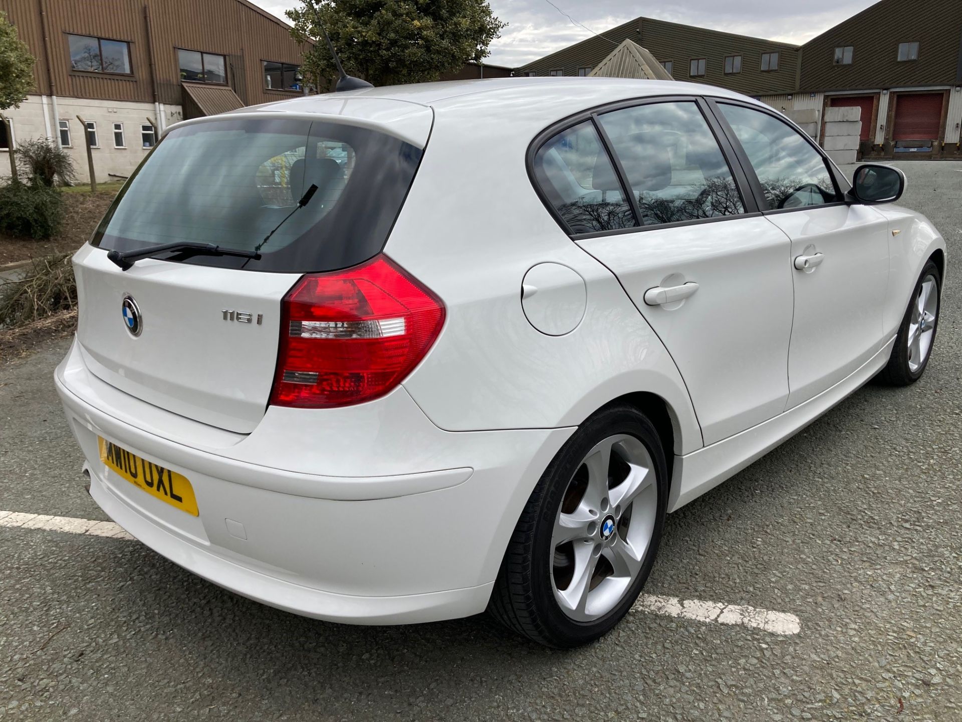 BMW 1 Series Petrol Hatchback, registration no. MW - Image 8 of 18