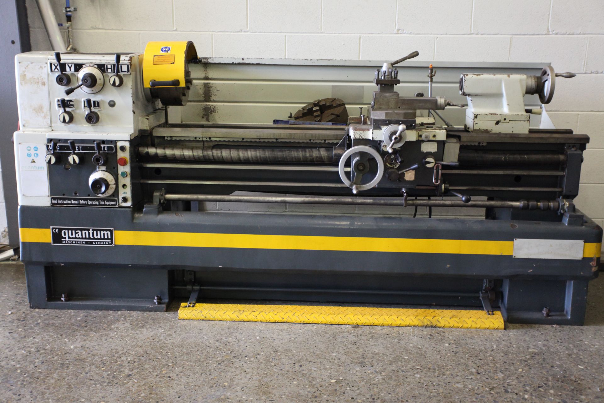 Quantum D460 x 1500 Parallel Lathe, distance betwe - Image 2 of 6