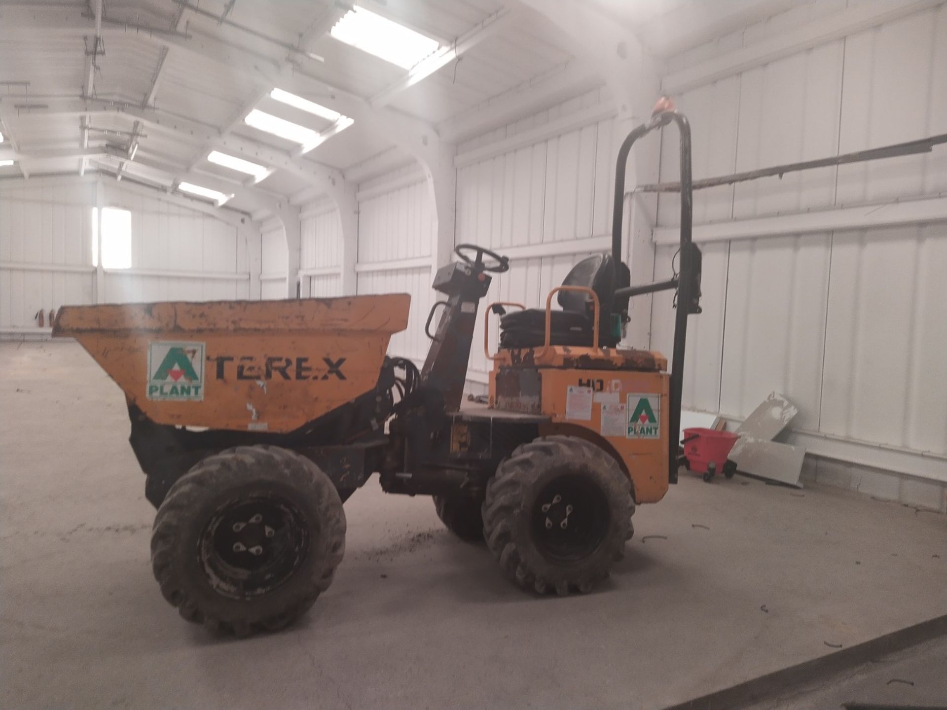 Terex High Tip Dumper, free loading onto purchasers transport - Yes, item located at Guttercrest - Image 4 of 6