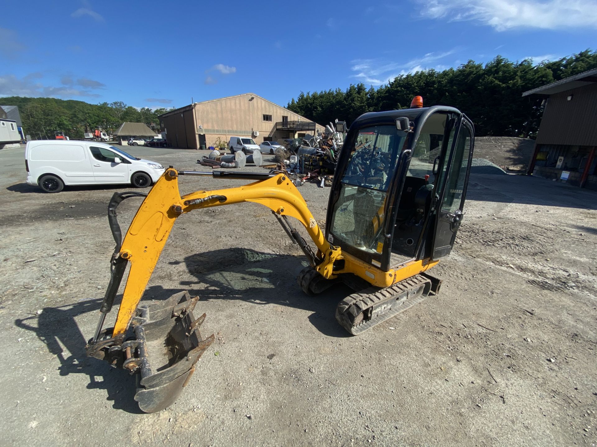 JCB 1506kg Tracked Mini Excavator, vin no. JCB08016P01794962, year of manufacture 2012, 14.7kW, - Image 3 of 15