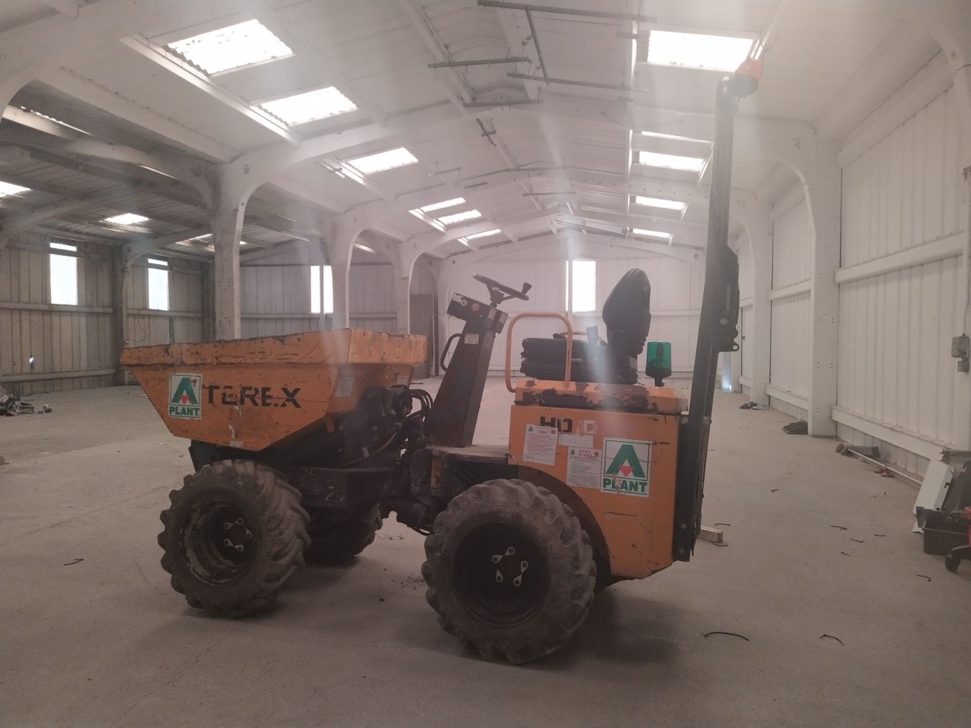 Terex High Tip Dumper, free loading onto purchasers transport - Yes, item located at Guttercrest - Image 3 of 6