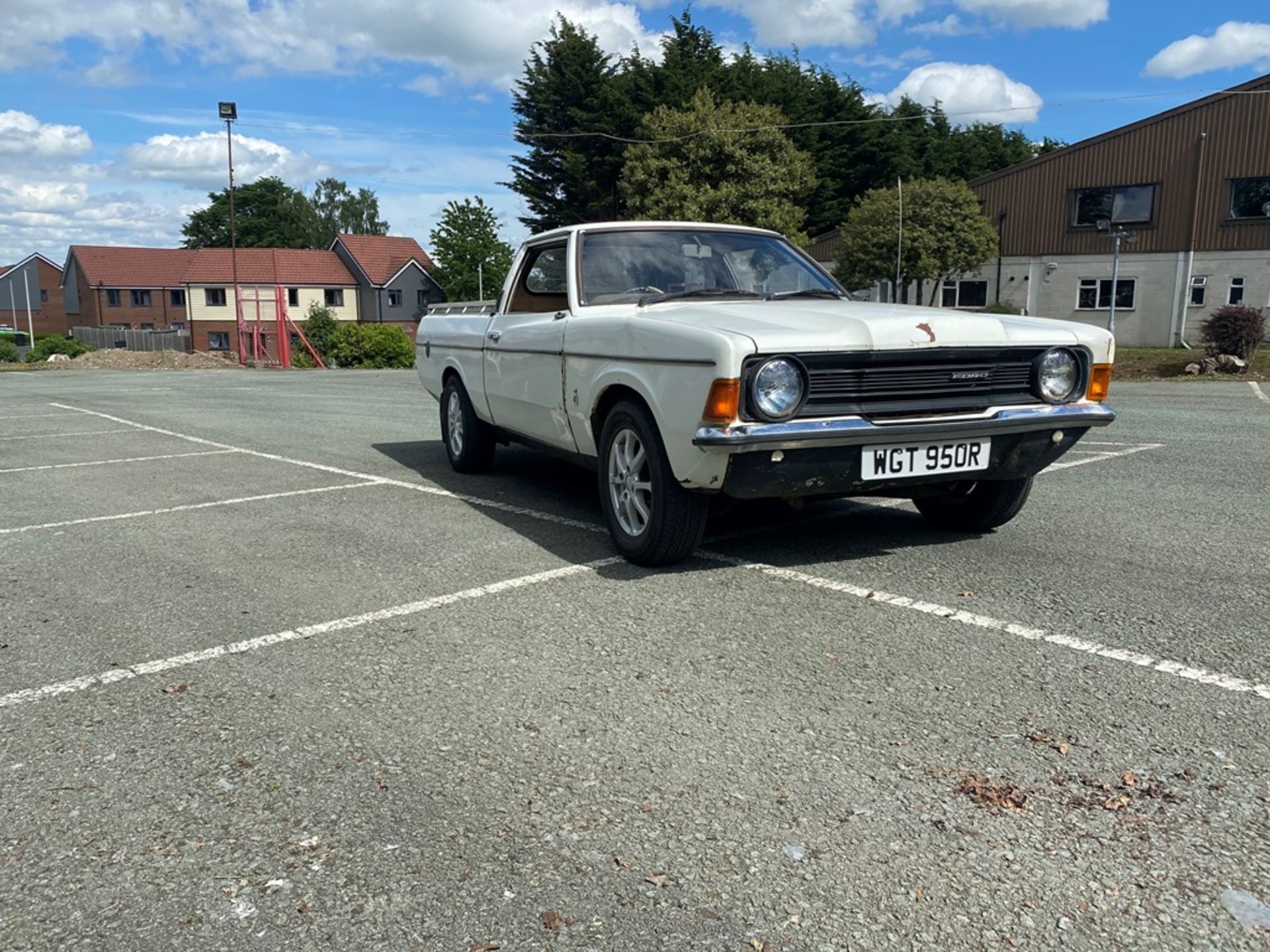 Ford Cortina Classic Mark 3 V6 2.5 Petrol Pickup T - Image 4 of 15