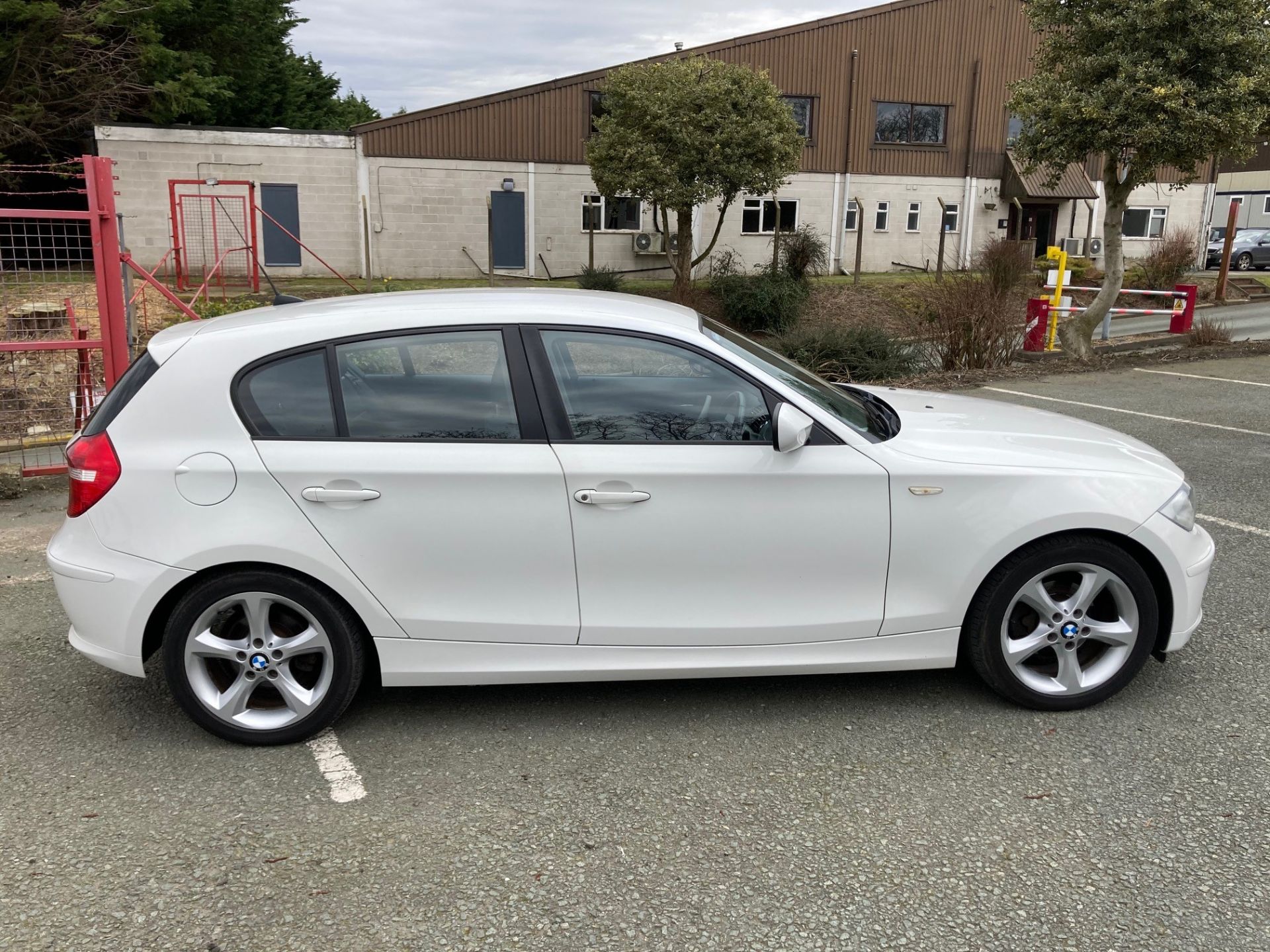 BMW 1 Series Petrol Hatchback, registration no. MW - Image 9 of 18